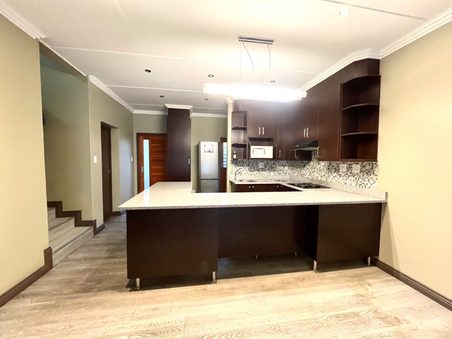 3 Bedroom Property for Sale in Woodland Hills Free State